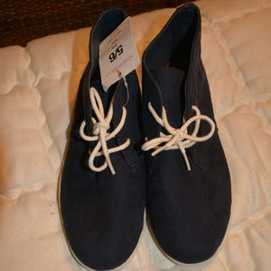 Xhilaration Navy lace flats Size 5/6 NWT